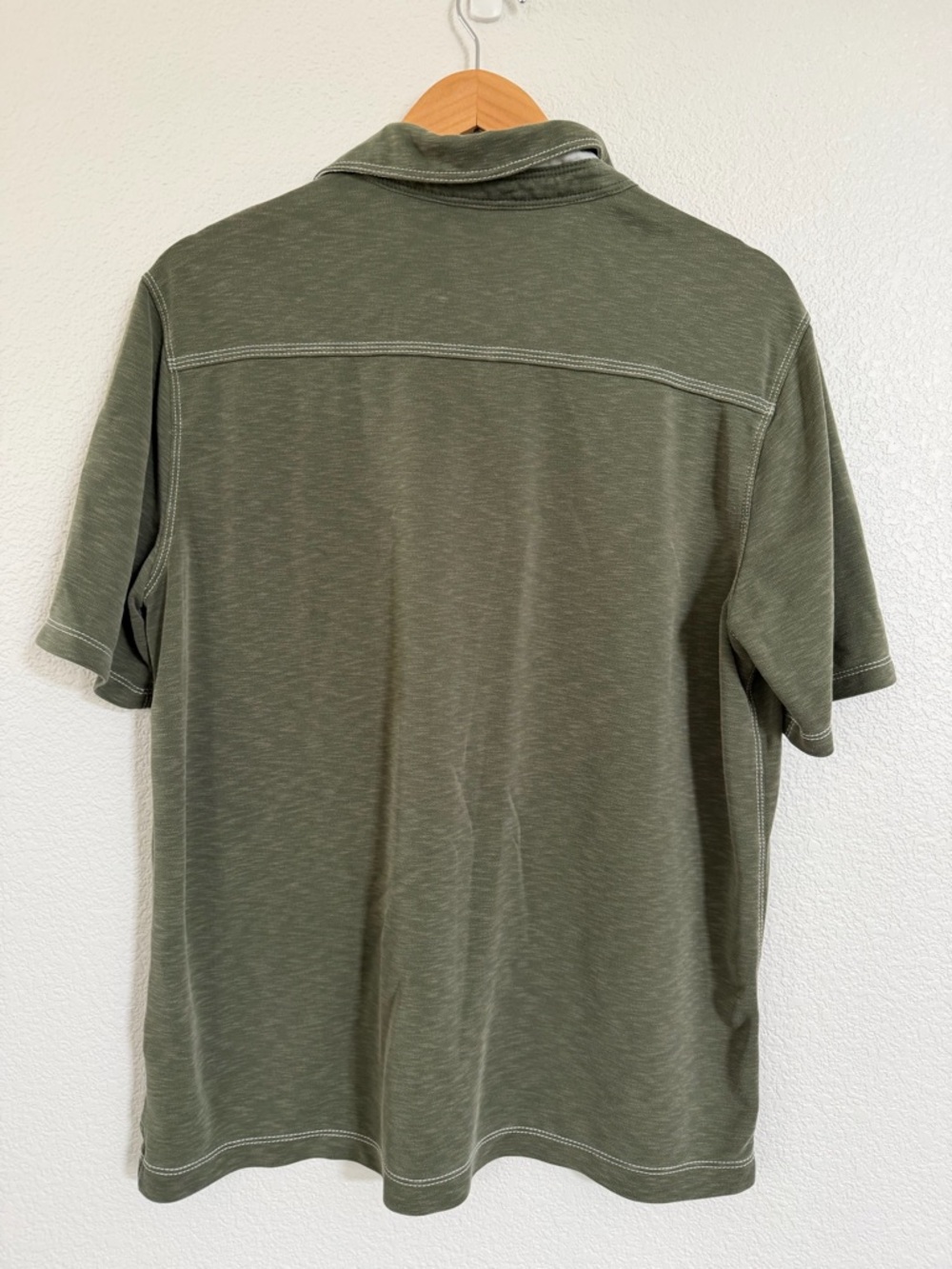 Johnston & Murphy Olive Green Short-Sleeve Polo with Contrast Placket - Picture 5 of 6